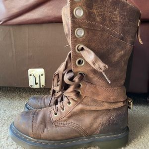 Dr. Martens Triumph 1914 Combat Boots Floral